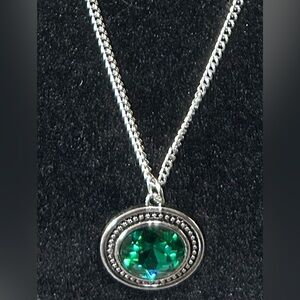 Paparazzi Silver Necklace with Green Gem